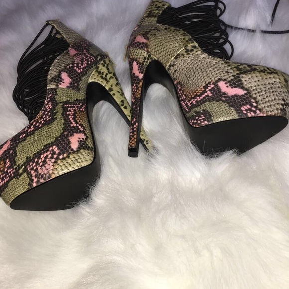 Wedges heels - Picture 2 of 3